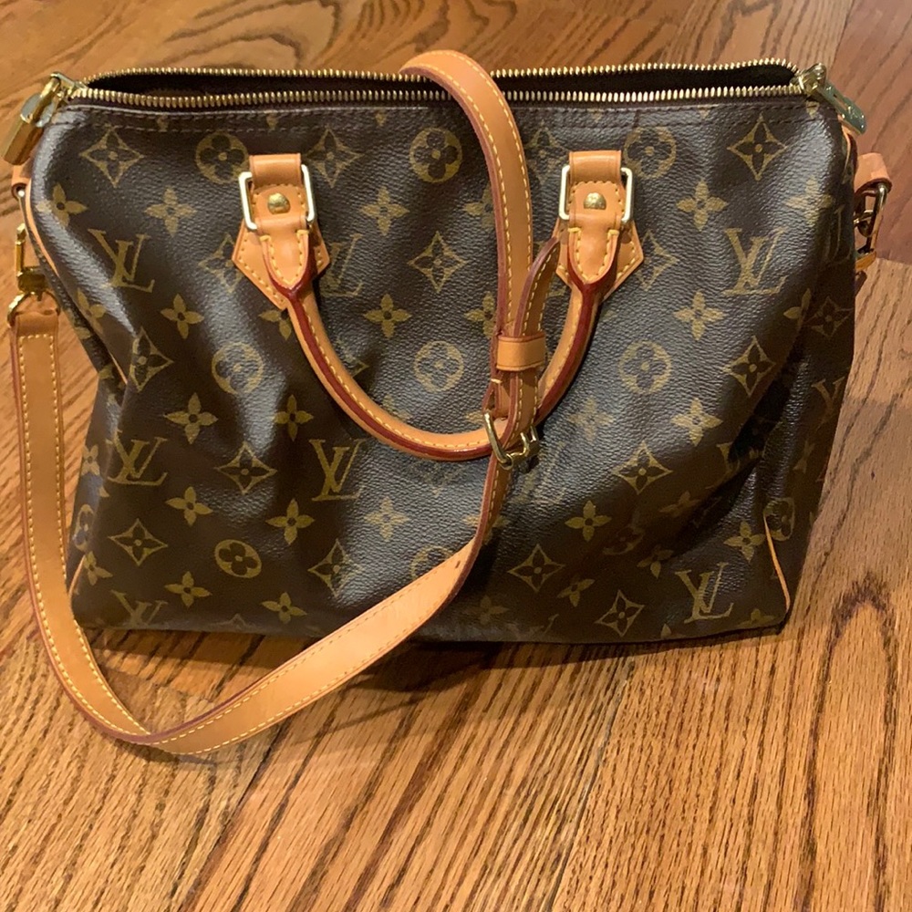 Louis Vuitton speedy